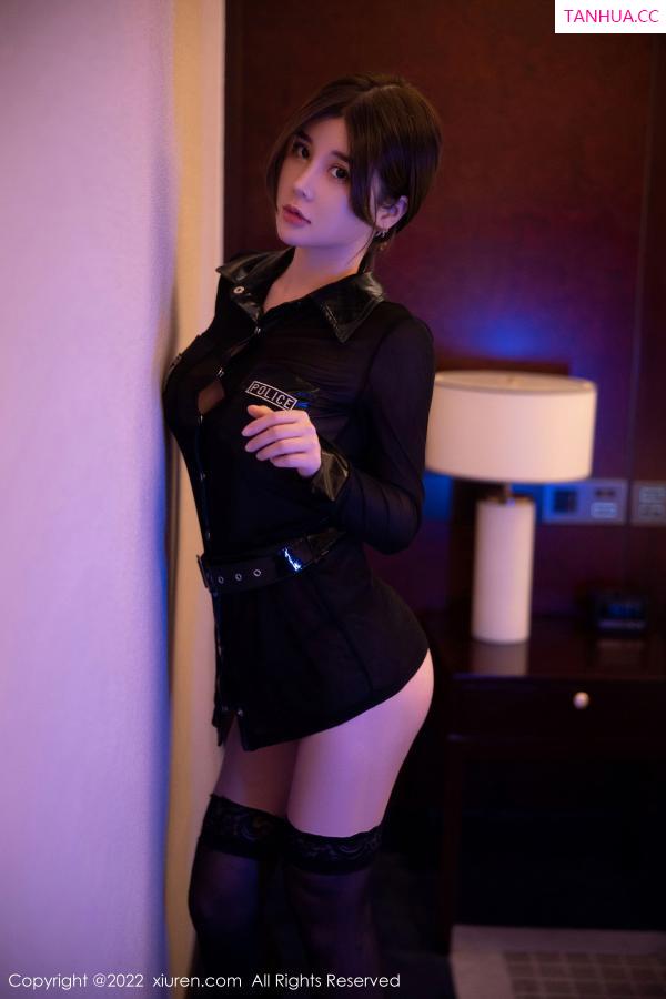 周九九 周jojobaby [XiuRen]高清写真图 2022.10.24 No.5750 周jojobaby 制服黑丝第12张图片